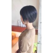 首が綺麗に見えるコンパクトボブ